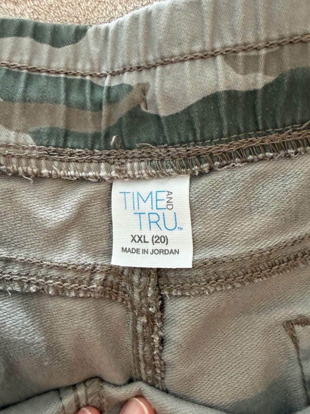 Time and Tru Women’s Camo Drawstring Shorts - XXL - Picture 3 of 7